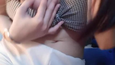 [동양야동] 이 계집애는 매우 음탕하다, 피부가 희고 몸매가 매우 관능적인 음탕한 젖먹이, 촉촉하고 부드러운 핍박, 팬티를 입에 물고 격정적인 핍박, 클라이맥스는 끊임없이 자신이 음탕한 물을 핥는 것을 클로즈업하여 보여줍니다.